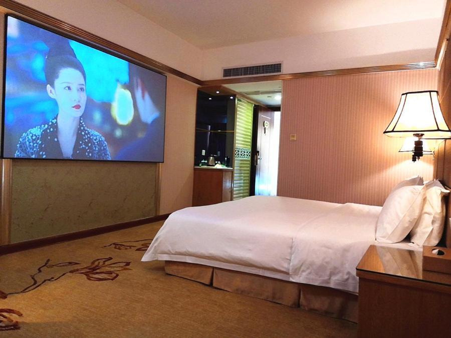 Vienna Hotel Zhanjiang Coast Avenue Eksteriør bilde