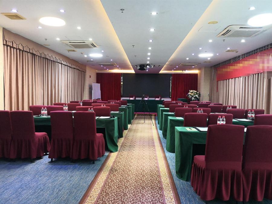 Vienna Hotel Zhanjiang Coast Avenue Eksteriør bilde