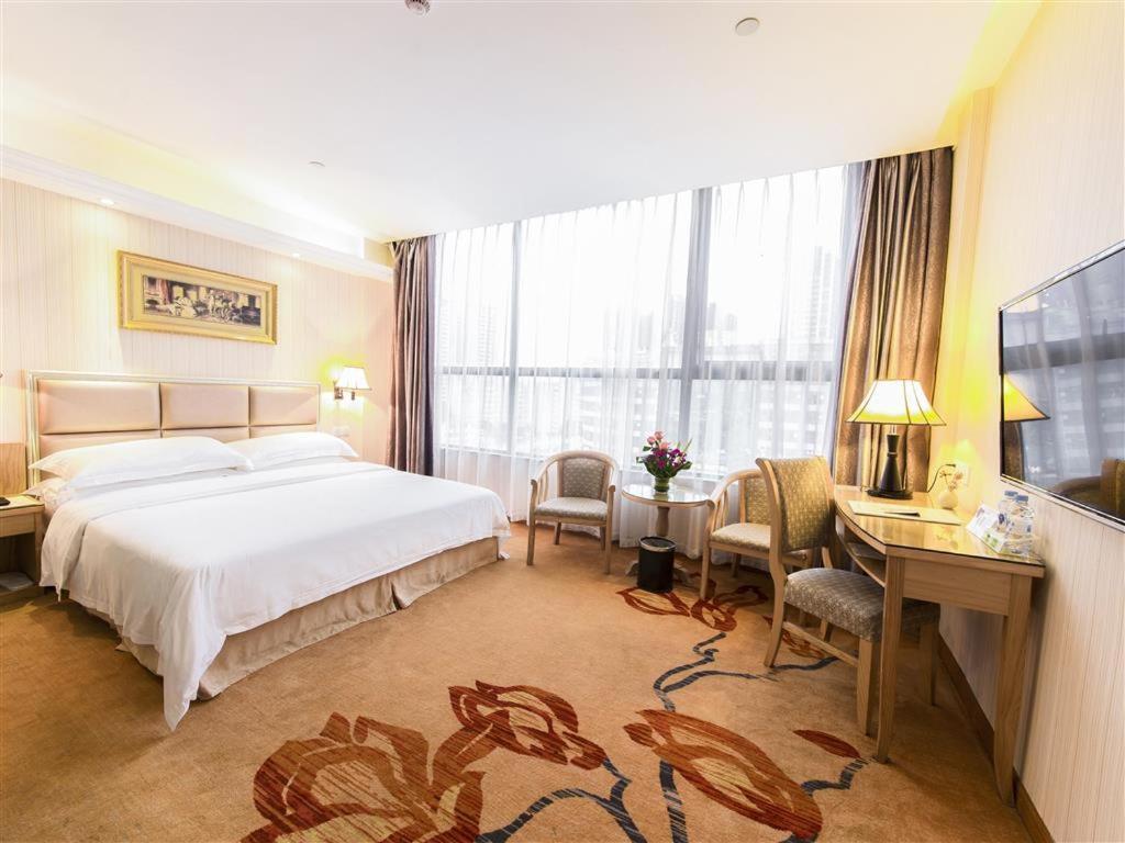 Vienna Hotel Zhanjiang Coast Avenue Eksteriør bilde